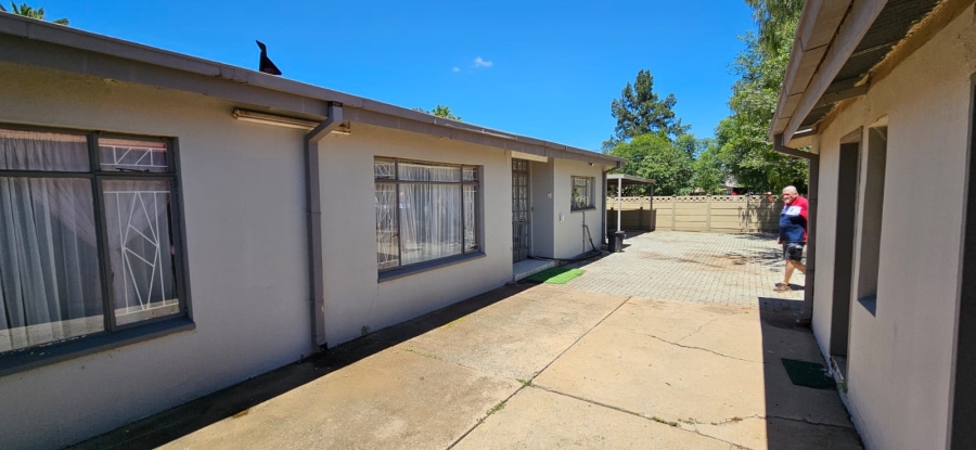 4 Bedroom Property for Sale in Wolmaransstad North West